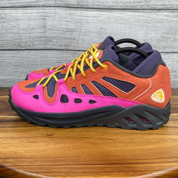 Nike ACG Air Exploraid Mango Fuchsia Gold Trail Shoe FV2925-600 Men’s Size 8.5